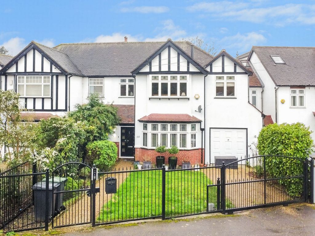 4 bed semidetached house for sale in Turpins Lane, Woodford Green IG8