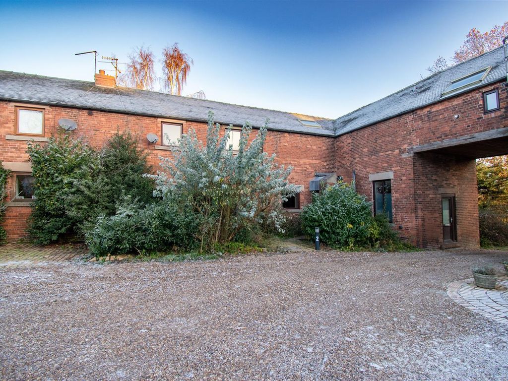 4 bed property for sale in Padley Hall Mews, Hammersmith, Ripley DE5, £