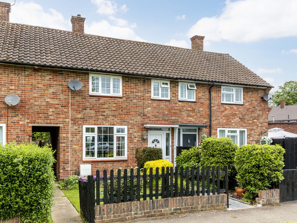 3 bed terraced house for sale in Taynton Drive, Merstham, Redhill RH1