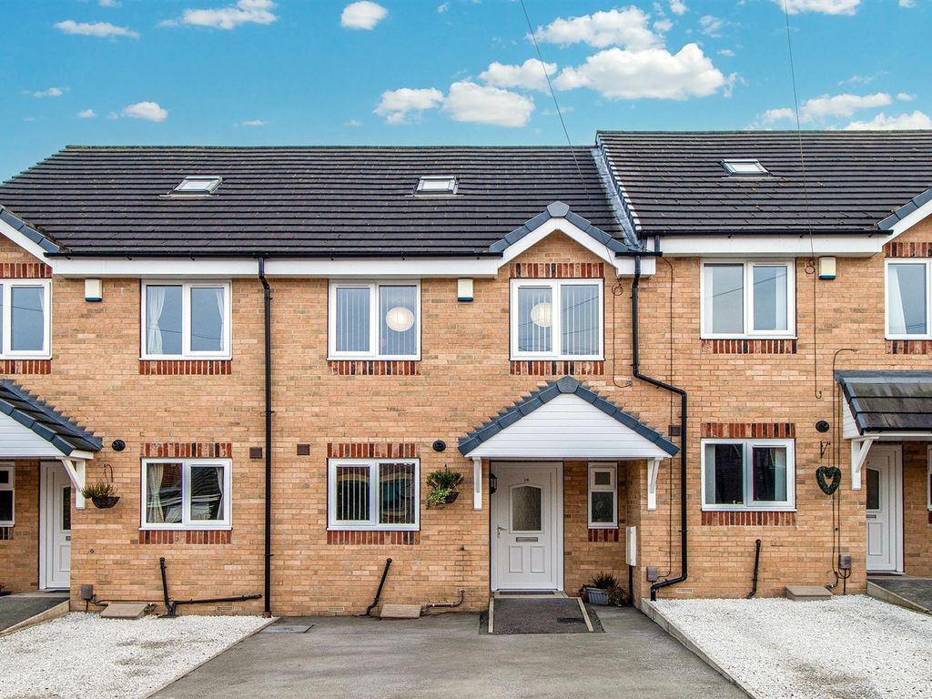 4 bed mews house for sale in High Street, Ossett WF5 Zoopla