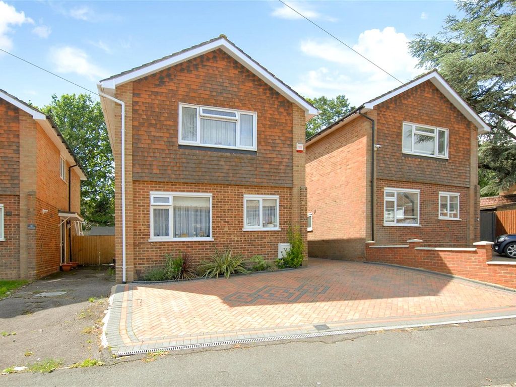 Sylvana Close, Hillingdon, Middlesex UB10  