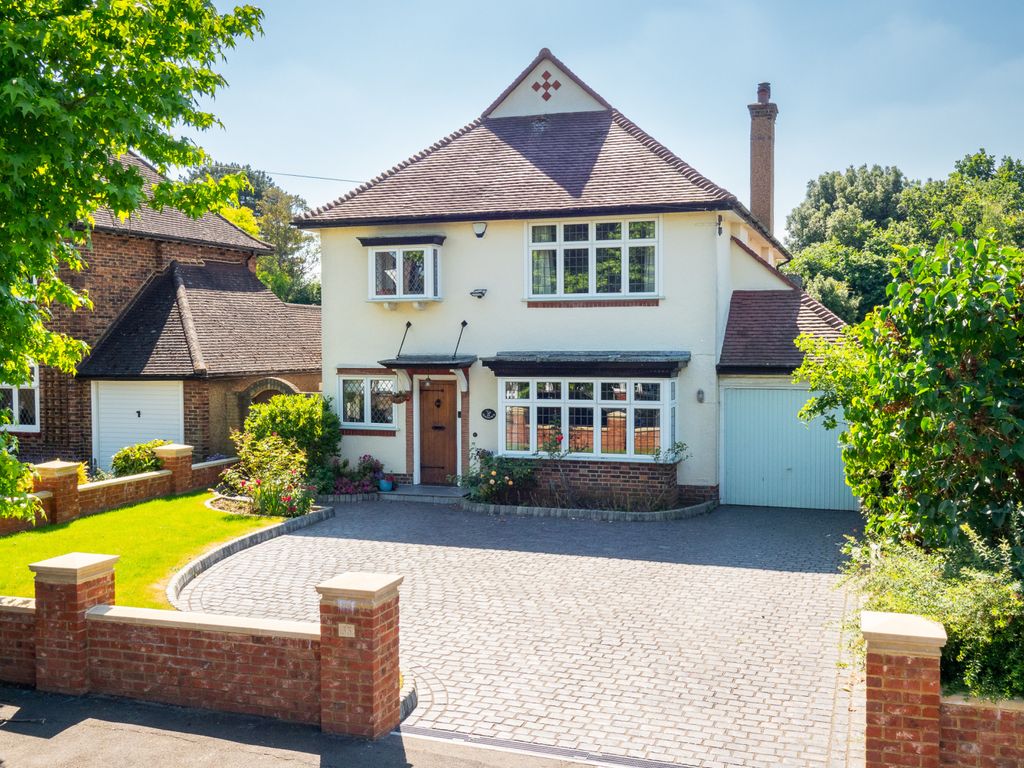 4 bed detached house for sale in Glebe Road, Cheam, Sutton SM2, £