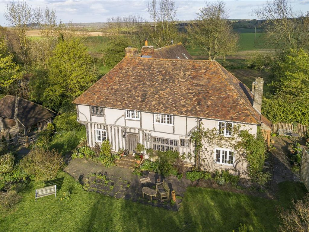 5 bed semidetached house for sale in New House Court, Owens Court Road