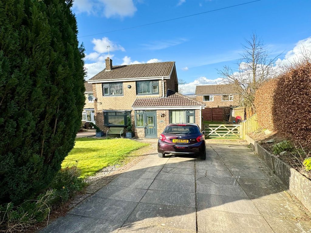 3 bed detached house for sale in Road, Glossop SK13, £340,000