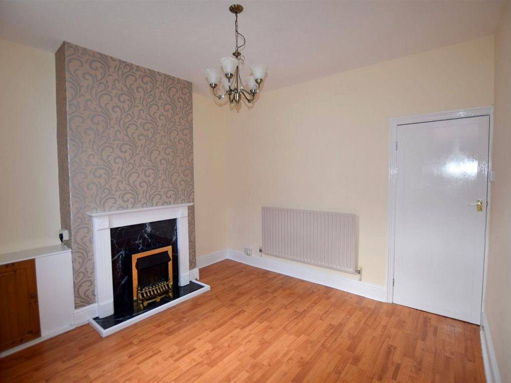 2 bed terraced house to rent in Bark Street, Cleethorpes DN35 Zoopla