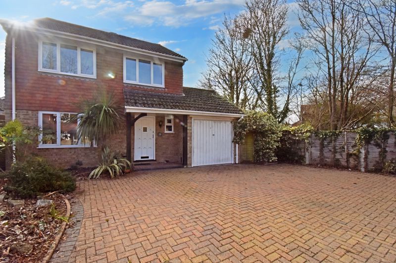4 bed detached house for sale in Puttenham Road, Chineham, Basingstoke