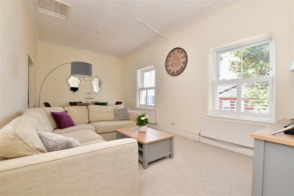 Abinger Drive, Redhill, Surrey RH1  