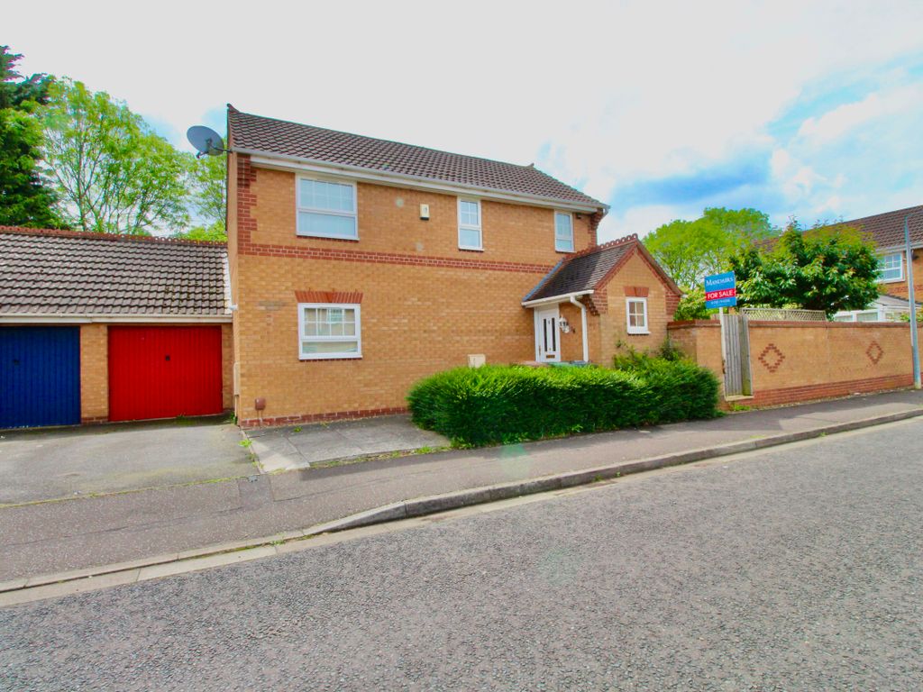 3 bed detached house for sale in Glencoe Way, Orton Southgate