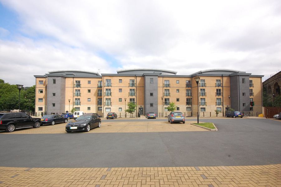 2 bed flat to rent in Birkhouse Lane, Paddock, Huddersfield HD4 Zoopla