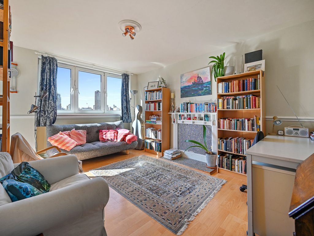 1 bed flat for sale in Galway House, Radnor Street, London EC1V, £