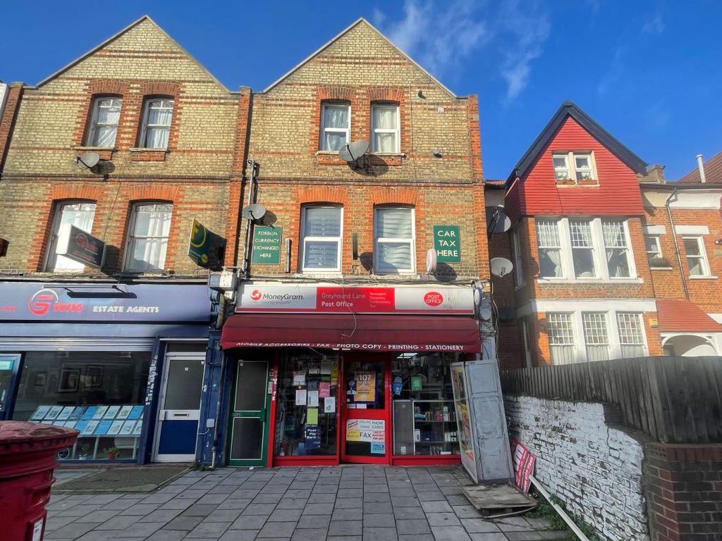 3 bed end terrace house for sale in 17 Greyhound Lane, Streatham
