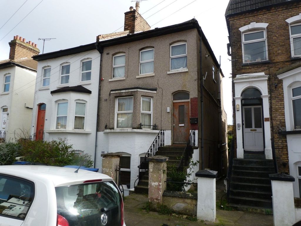 3 bed semidetached house for sale in Dundonald Road, Ramsgate CT11 Zoopla
