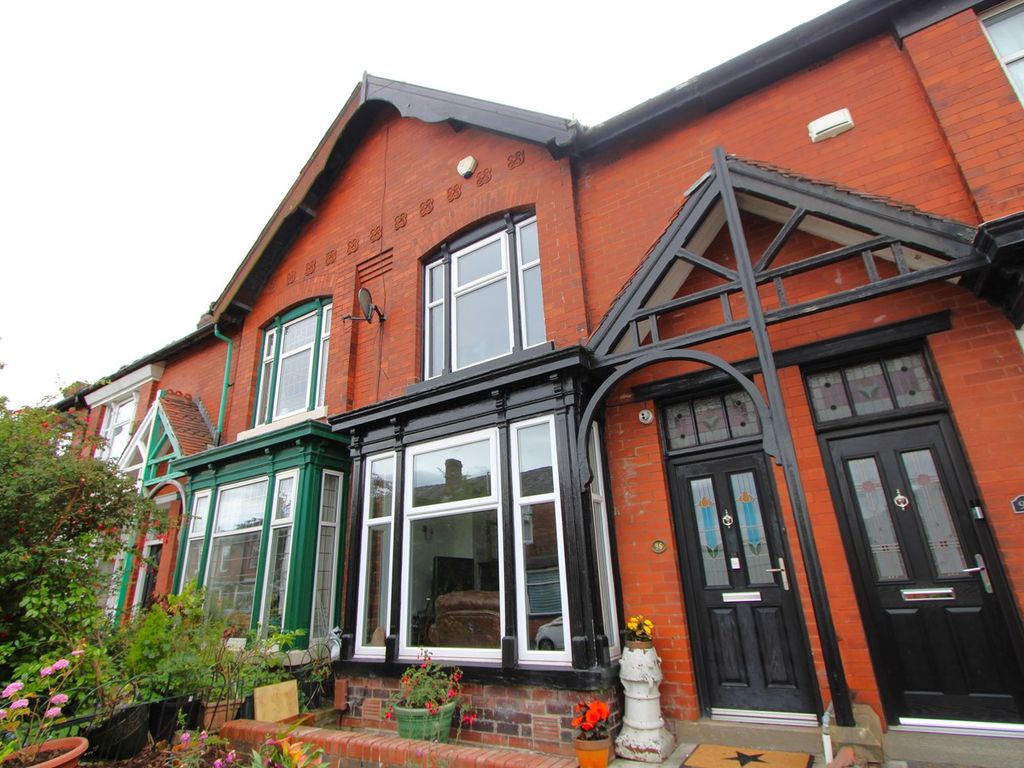 3 bed terraced house for sale in Lane, Bolton BL1, £200,000