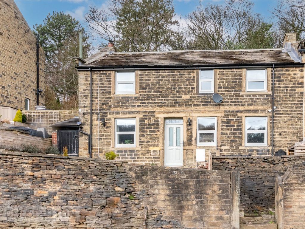 3 bed semidetached house for sale in Wakefield Road, Denby Dale