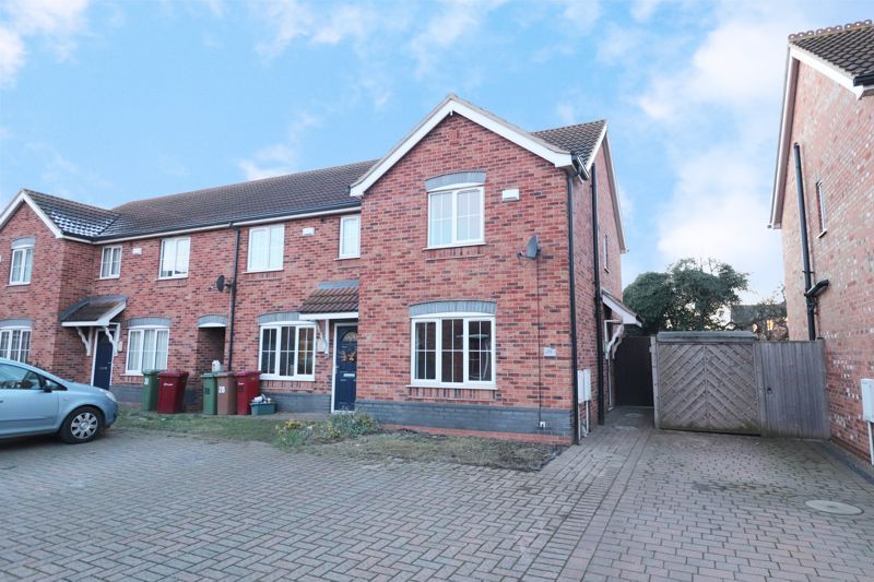 2 bed semidetached house for sale in Garsdale Close, Scunthorpe DN16
