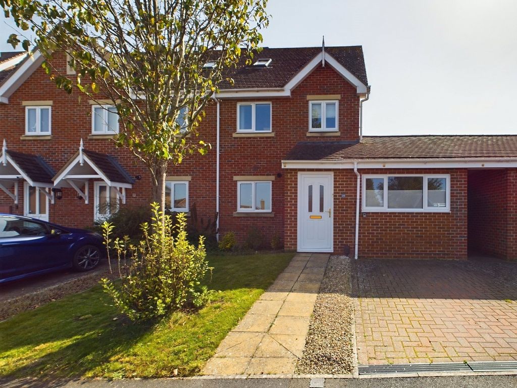 4 bed detached house for sale in Alms Close, Churchdown, Gloucester