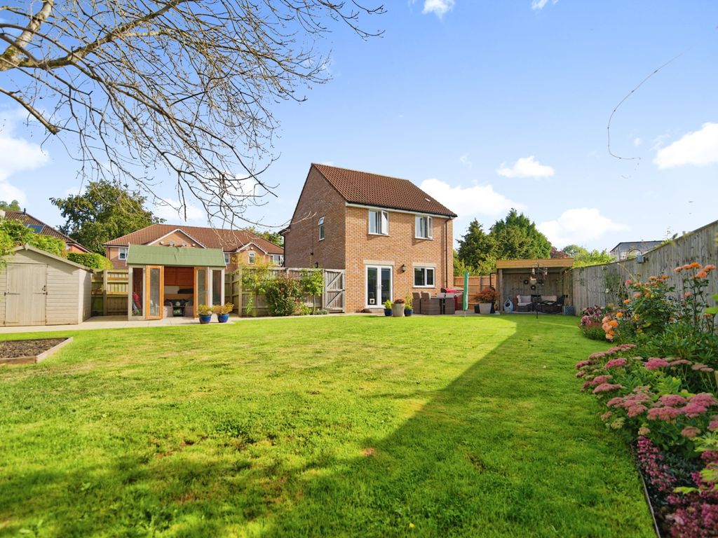 3 bed detached house for sale in Cabot Court, Stanley Close, Taunton
