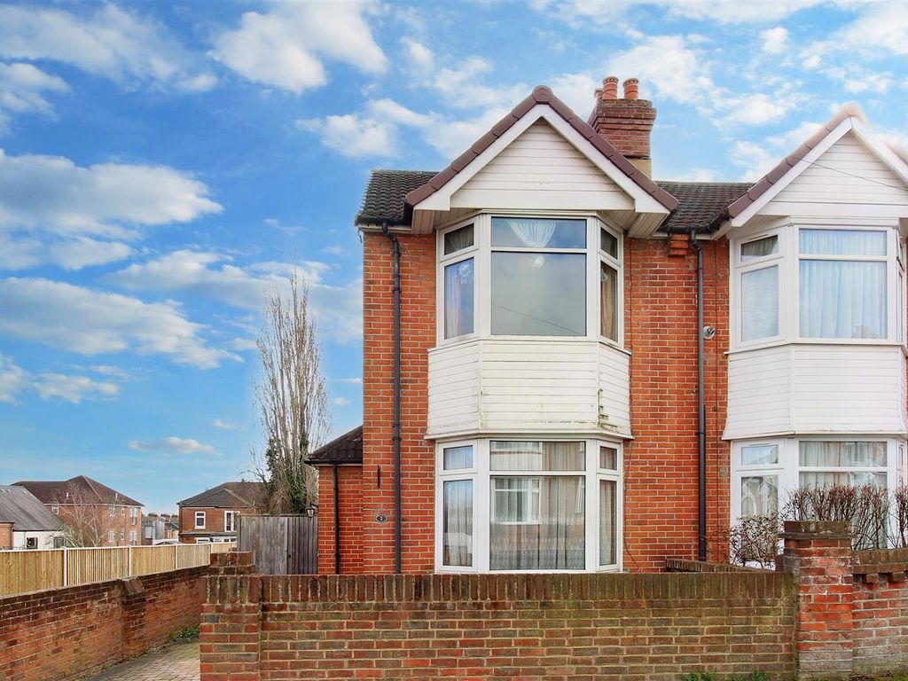 3 bed semidetached house for sale in Kitchener Road, Southampton SO17