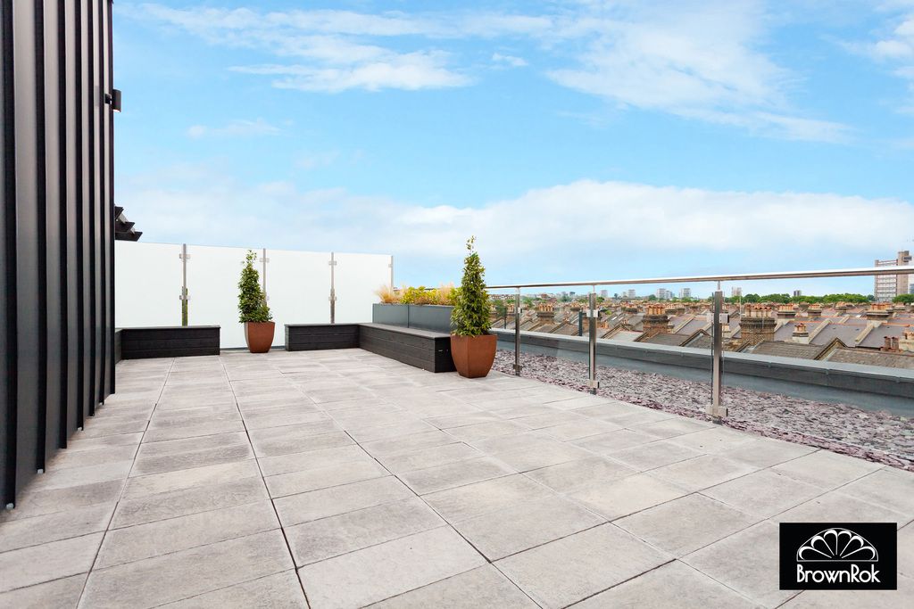 3 bed flat to rent in Kilburn Lane, London W10 Zoopla