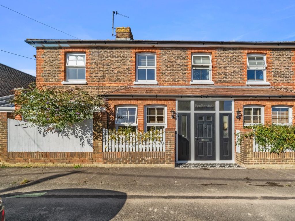 3 bed detached house for sale in Mountview Terrace, Hailsham BN27 Zoopla