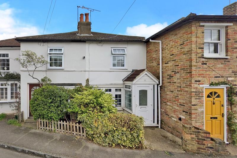 2 bed cottage for sale in Hurst Lane, East Molesey KT8 Zoopla