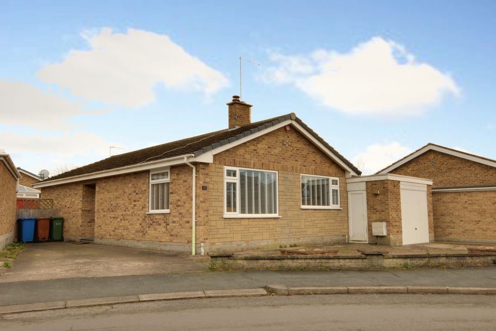 2 bed detached bungalow for sale in Westlands Way, Leven, Beverley HU17 Zoopla