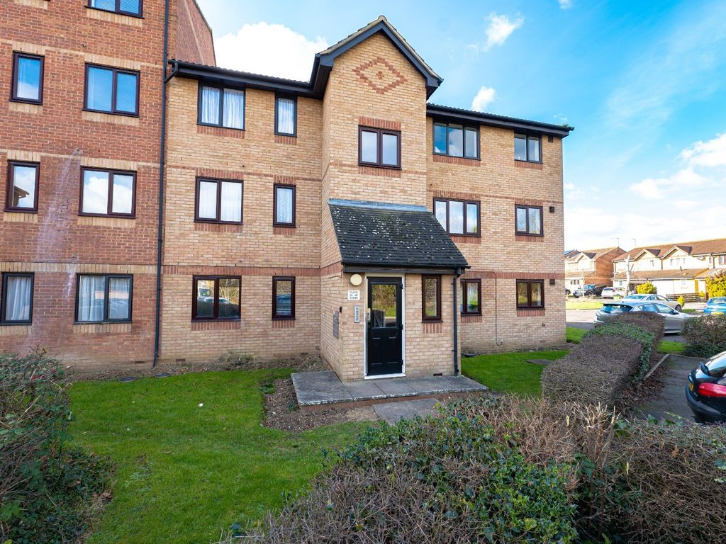 1 bed flat to rent in Waterville Drive, Vange, Basildon SS16 Zoopla