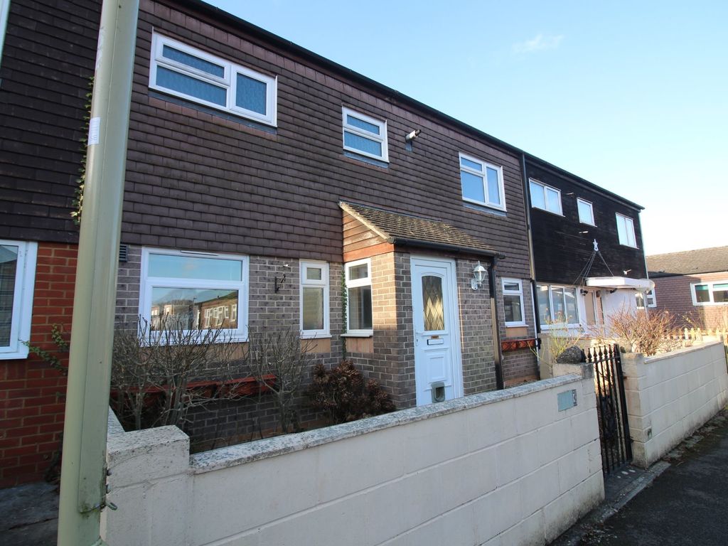 3 bed terraced house to rent in Pilgrims Way, Andover, Hampshire SP10, £1,250 pcm Zoopla