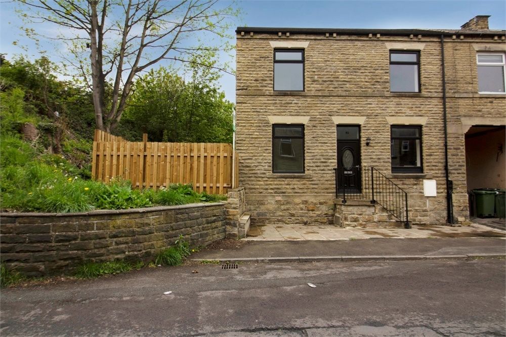 3 bed end terrace house for sale in Wormald Street, Liversedge, West