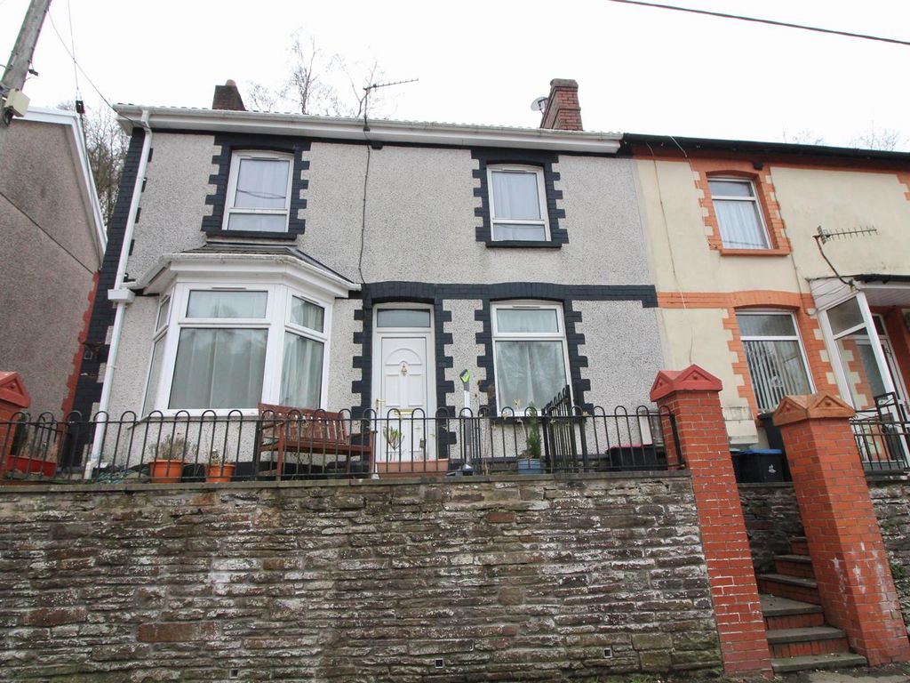 3 bed end terrace house for sale in Blaencuffin Road, Llanhilleth