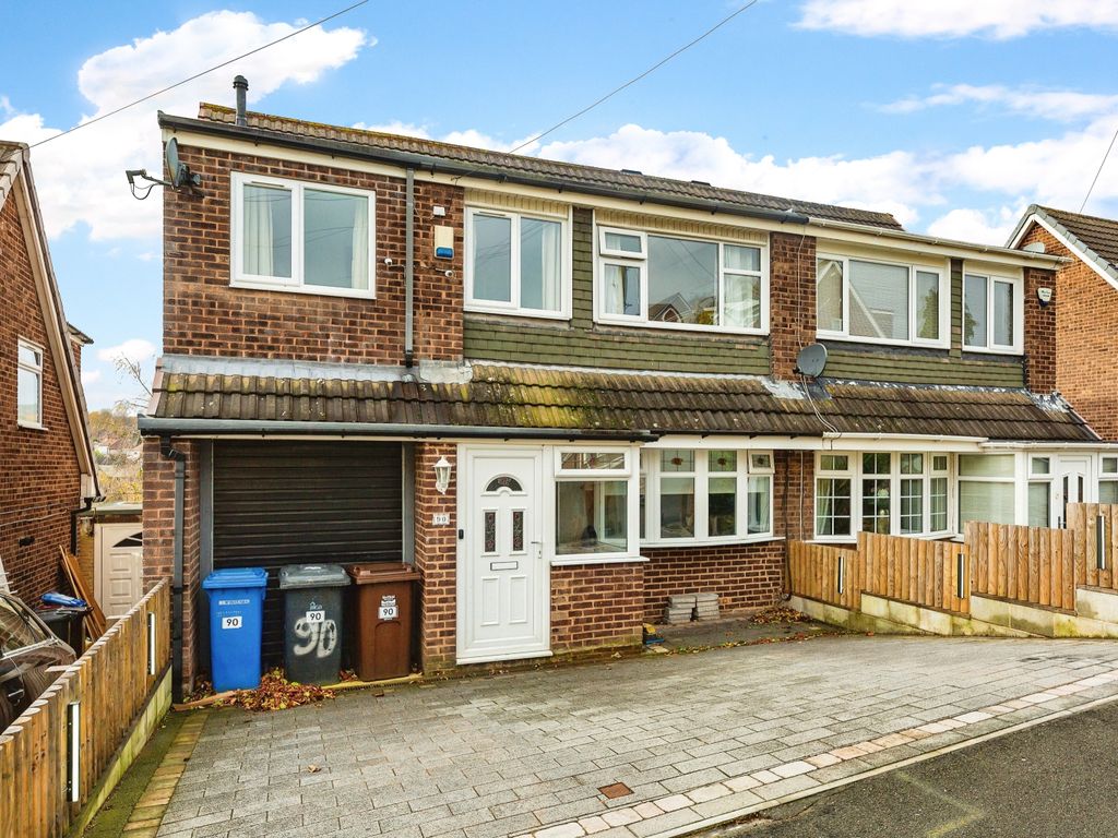 4 bed semidetached house for sale in Glenwood Crescent, Chapeltown