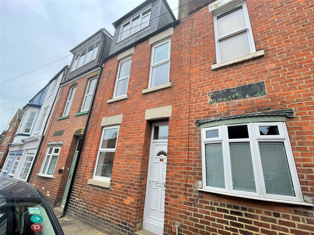 2 bed terraced house for sale in Longwestgate, Scarborough YO11, £
