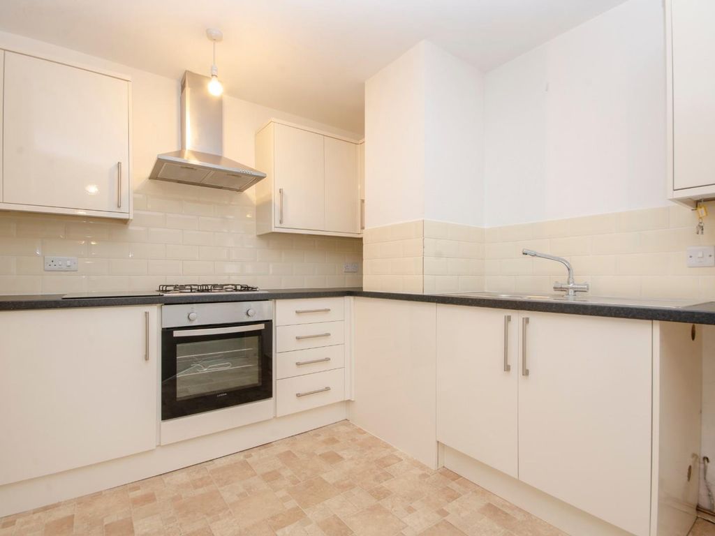 2 bed flat for sale in Portsmouth Road, Woolston, Southampton SO19 Zoopla