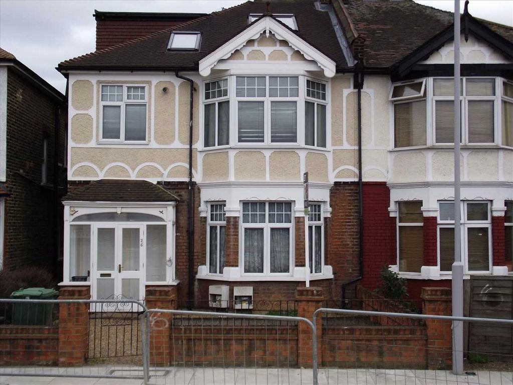 1 bed flat to rent in Hanger Lane, Ealing, Ealing W5 Zoopla