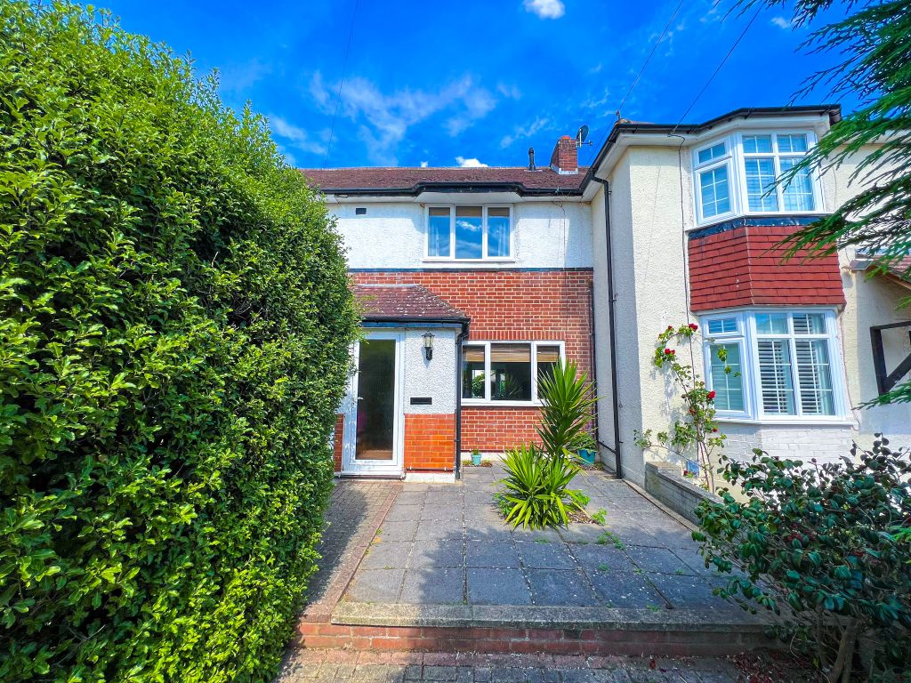2 bed terraced house for sale in Boleyn Drive, West Molesey KT8 Zoopla
