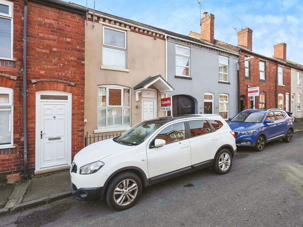 3 bed terraced house for sale in Mount Street, Halesowen B63, £175,000