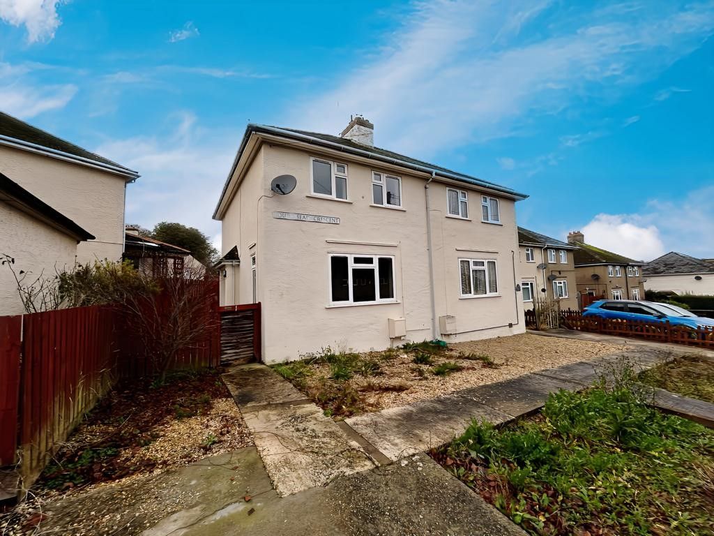 2 bed terraced house for sale in Southmead Crescent, Crewkerne TA18, £