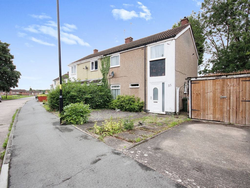 3 bed semidetached house for sale in Wroxall Drive, Willenhall