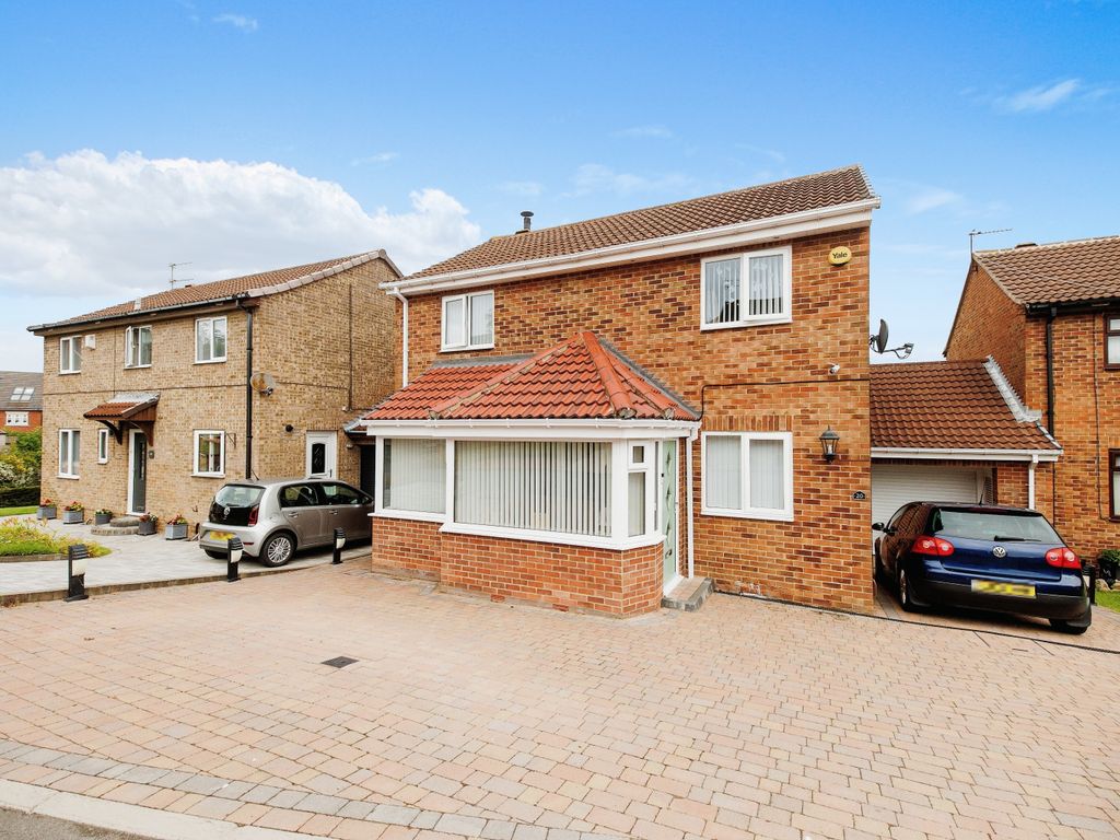 4 bed linkdetached house for sale in Gleneagles Drive, Washington NE37