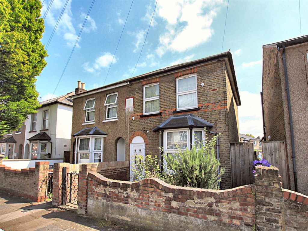 3 bed semidetached house for sale in Queens Road, Southall UB2 Zoopla