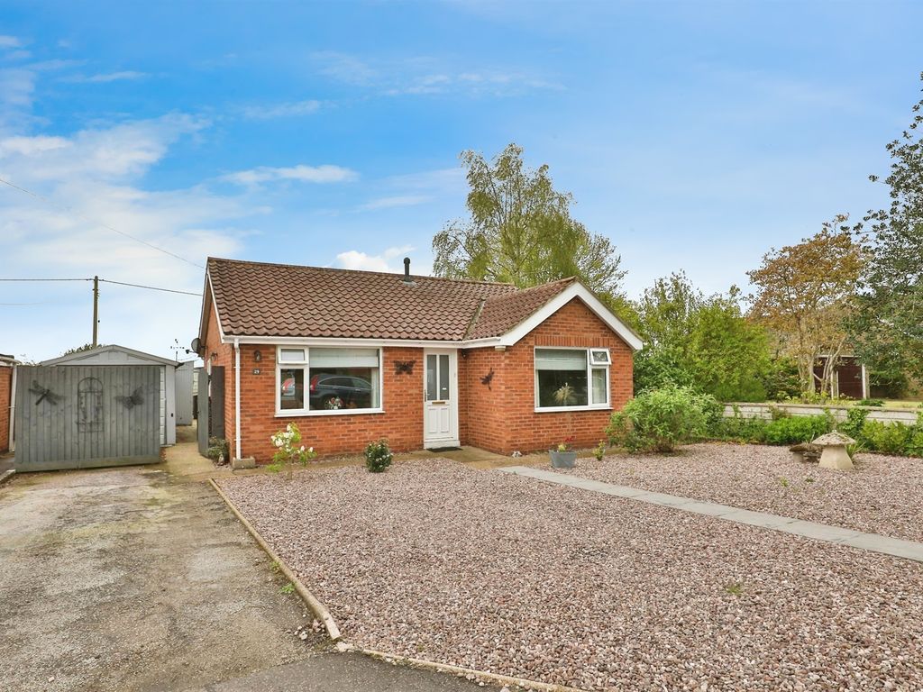 3 bed detached bungalow for sale in Bradenham Road, Shipdham, Thetford