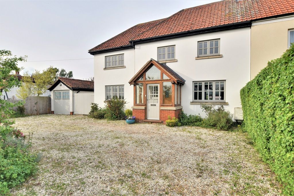 4 bed semidetached house for sale in Chelmsford Road, Good Easter