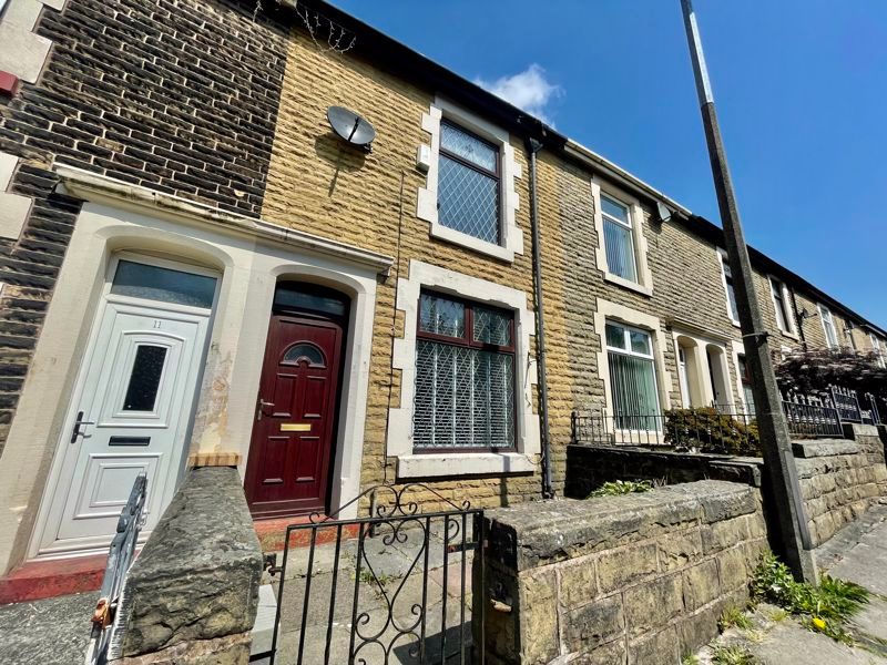 2 bed terraced house to rent in Sandon Street, Darwen, Lancashire. BB3