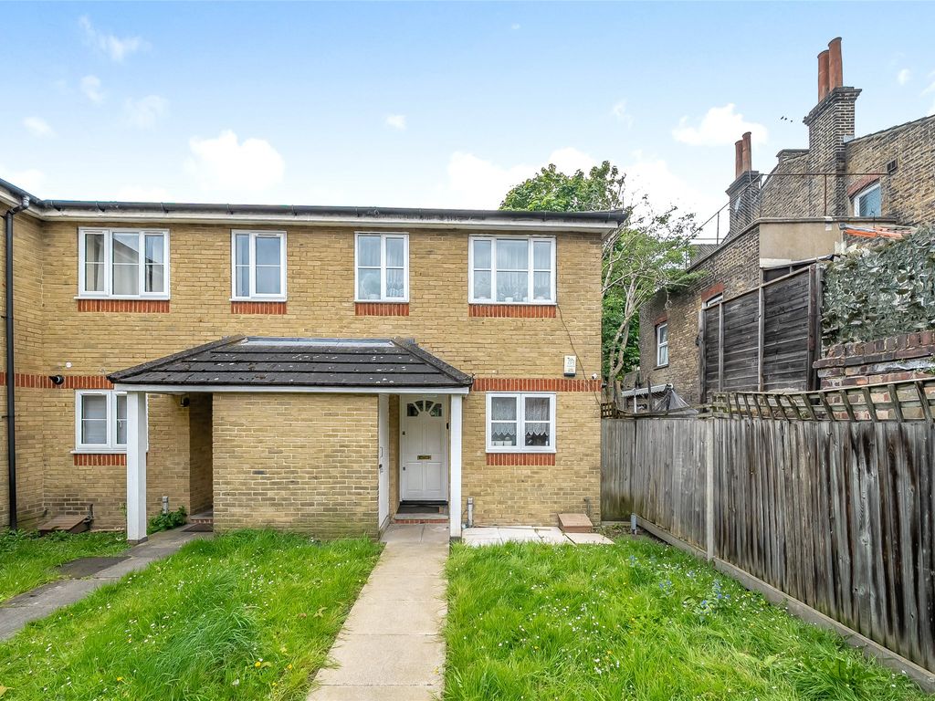 3 bed end terrace house for sale in William Dyce Mews, London SW16, £