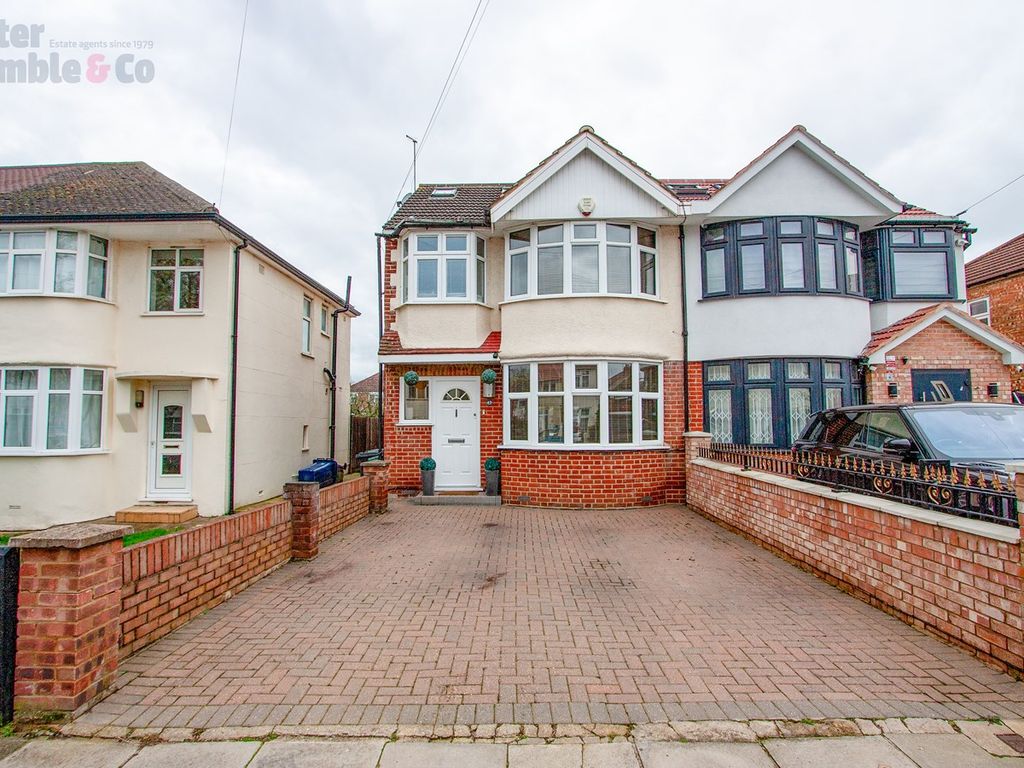 4 bed semidetached house for sale in Barmouth Avenue, Perivale