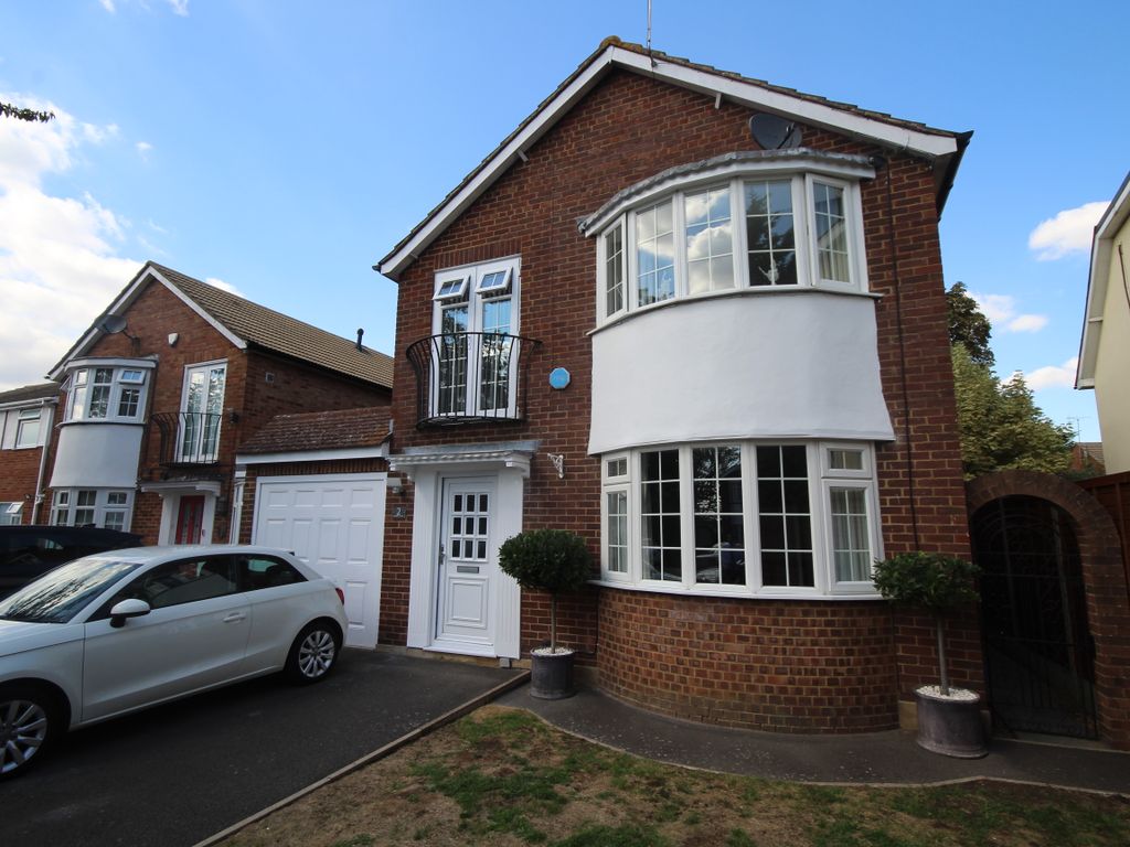 4 bed detached house for sale in Trinity Close, Stanwell, StainesUpon