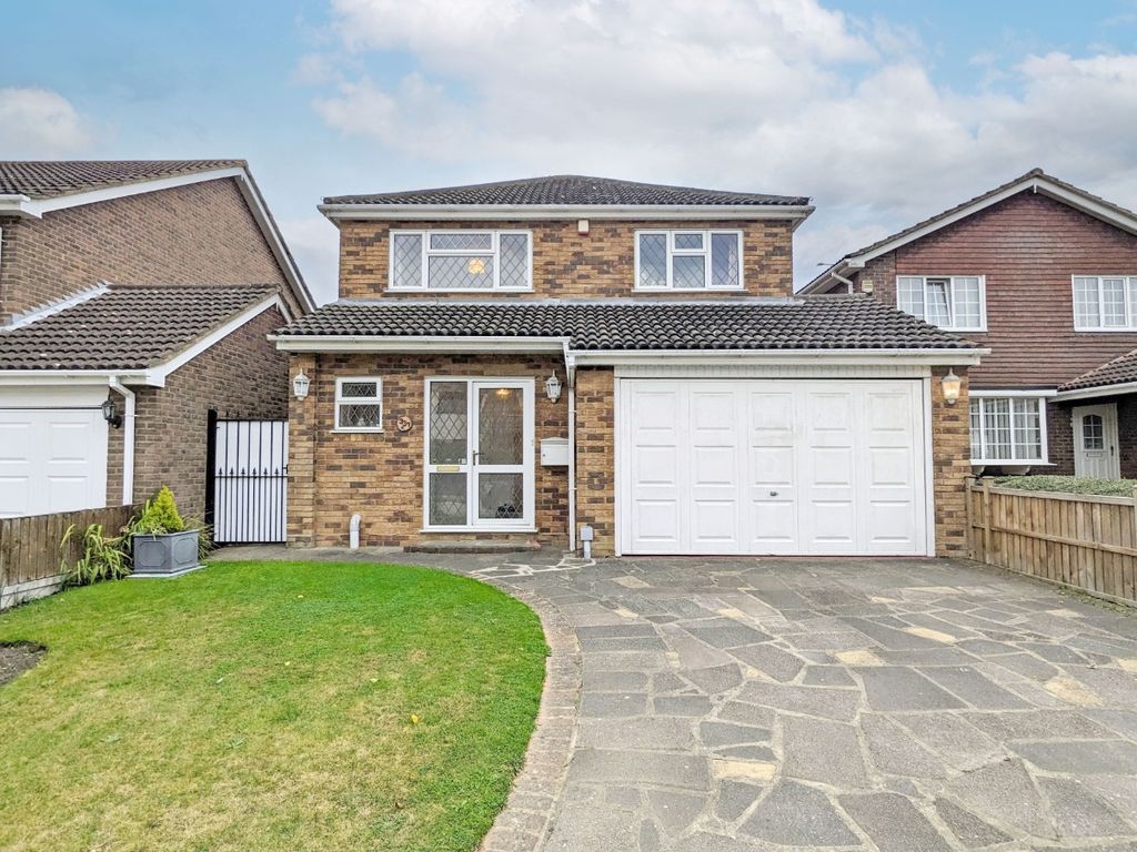 4 bed detached house for sale in The Chase, Thundersley, Essex SS7, £