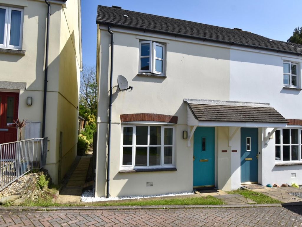 2 bed semidetached house for sale in Trenoweth Road, Swanpool