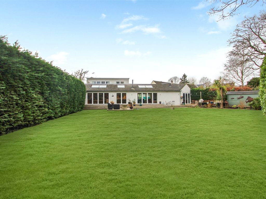 4 bed detached house for sale in Oakwood Way, Hamble, Southampton