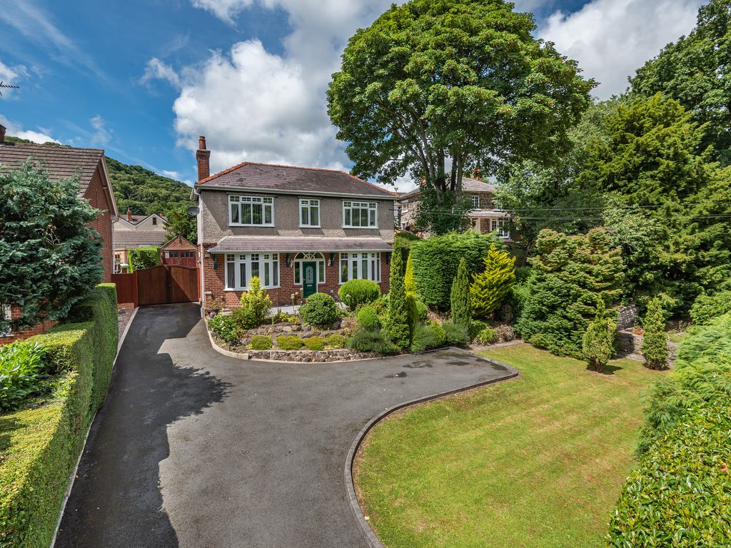 4 bed detached house for sale in Wrexham Road, Caergwrle, Flintshire